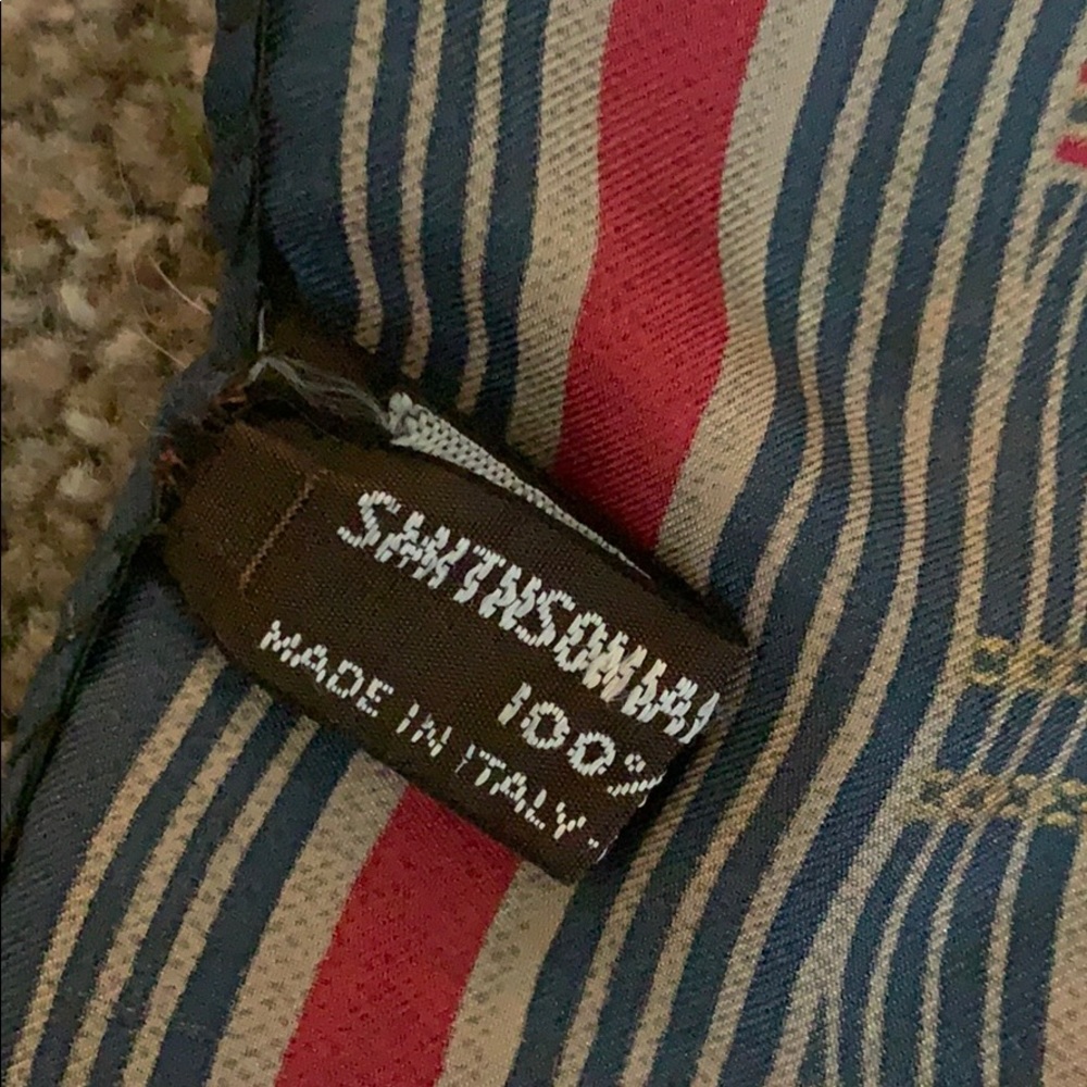 Smithsonian Institution silk scarf - Picture 2 of 6